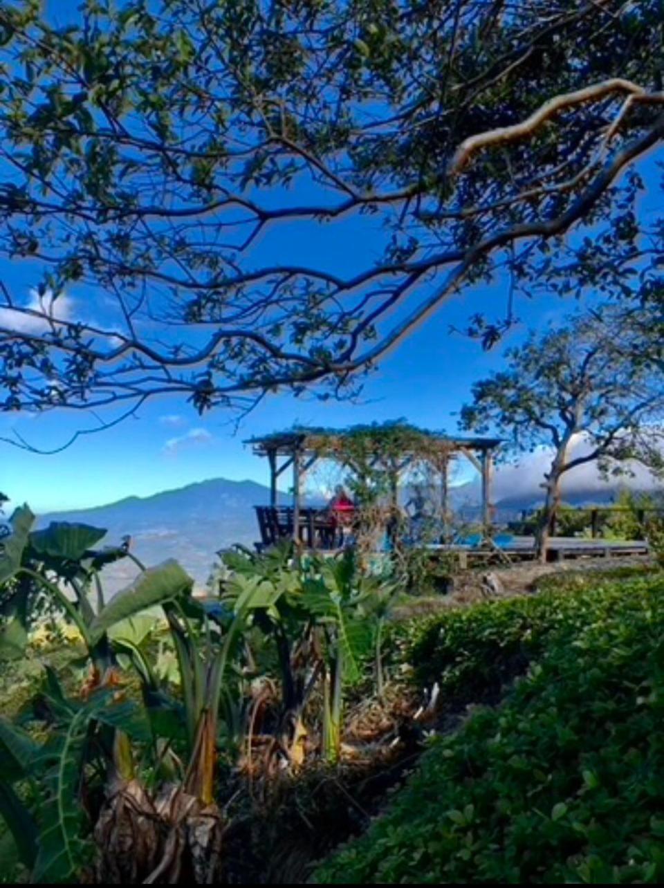 Bed and Breakfast El Refugio La Brisa Del Diablo Валье-Орнито Экстерьер фото