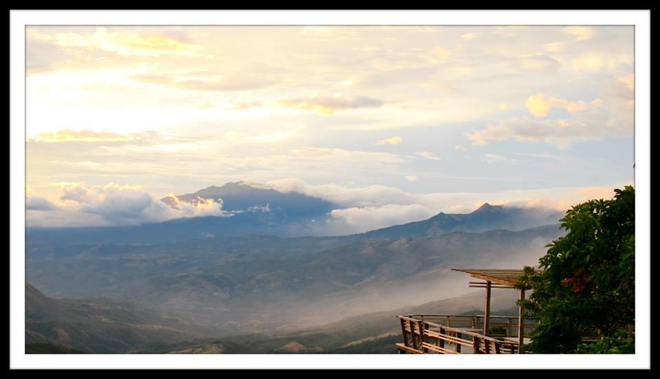 Bed and Breakfast El Refugio La Brisa Del Diablo Валье-Орнито Экстерьер фото